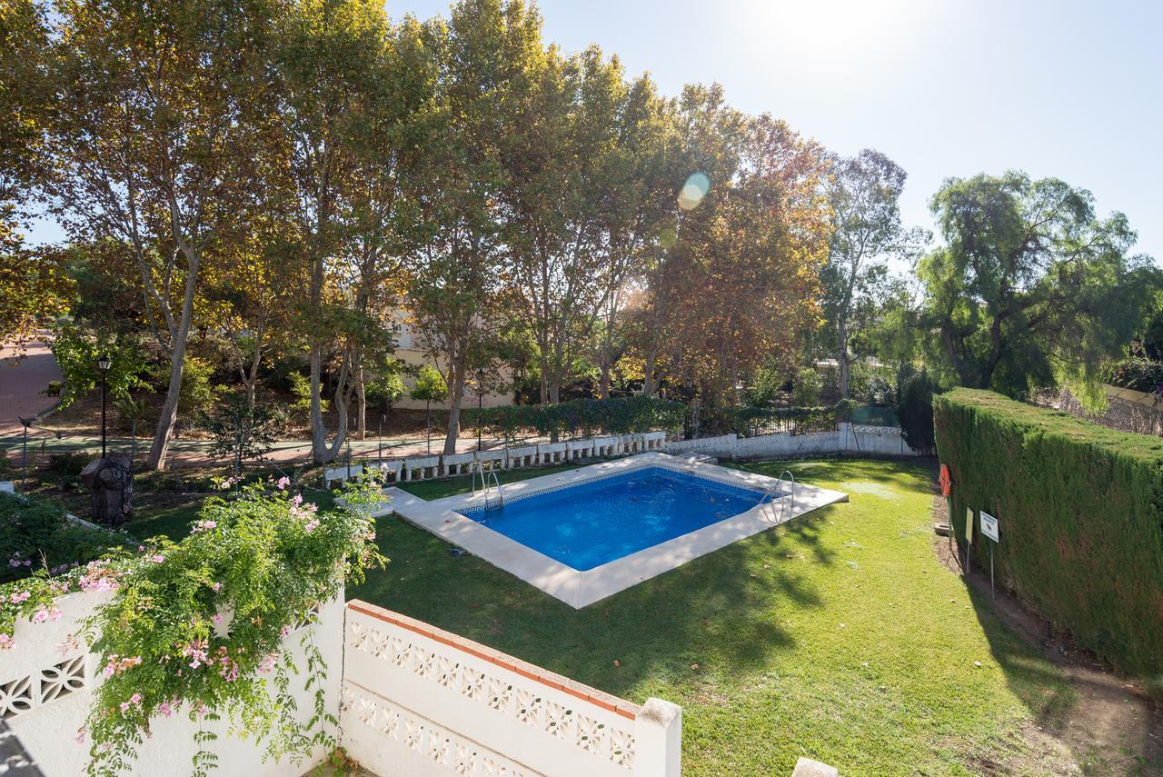 Malagasuite Bungalow Pool Benalmadena Bagian luar foto